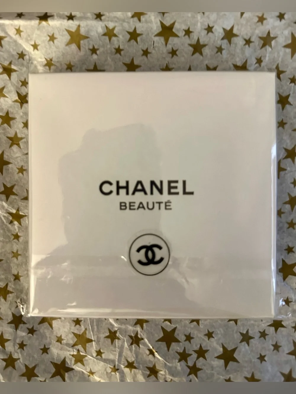 CHANEL Beaute’ Gold Compact Mirror with GWP /Novelty Item NWB